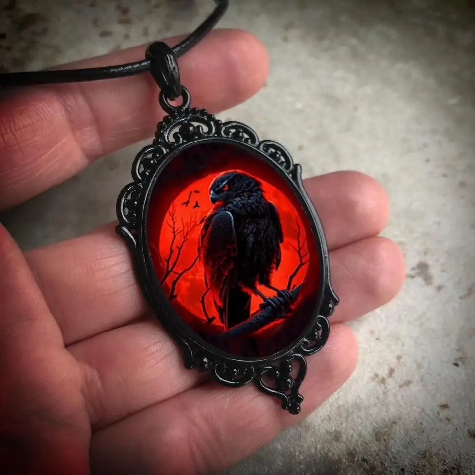Gothic Vampire Owl Cameo Neckl - Men'S Vampire Accessories 评论和价格