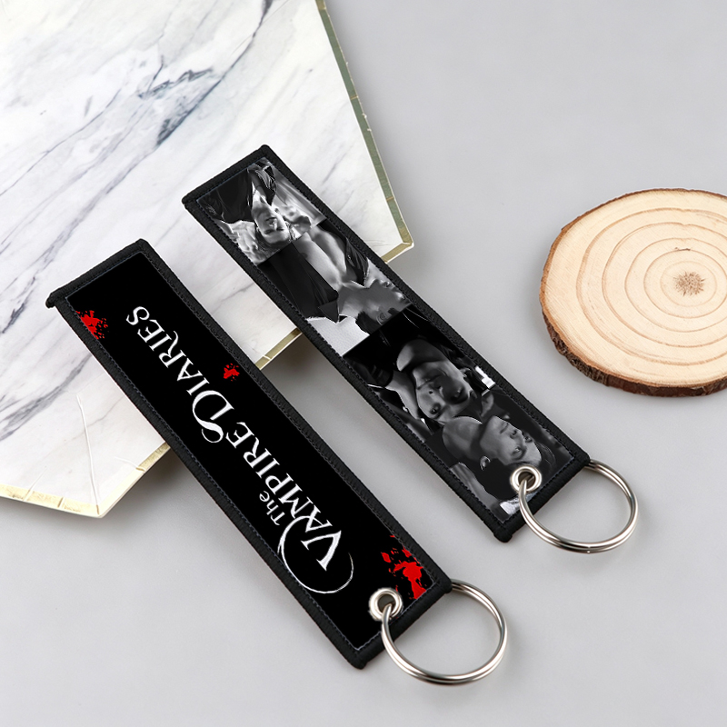 The Vampire Diaries Keychain C - Men'S Vampire Accessories 评论和价格